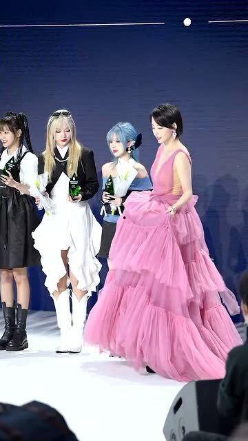 明星网红同框活动,跨界盛宴精彩上演