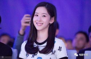 国际明星网红与凤姐就餐,跨界互动引发网友热议