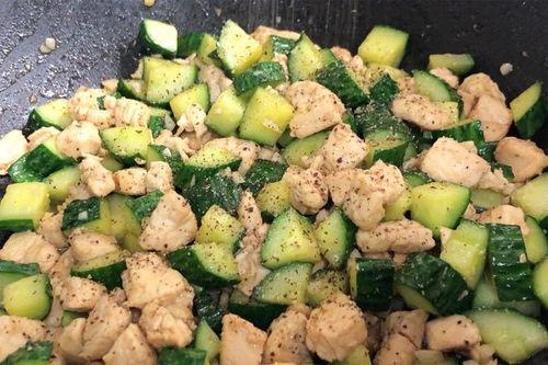 今日吃瓜推荐,揭秘娱乐圈最新热点事件