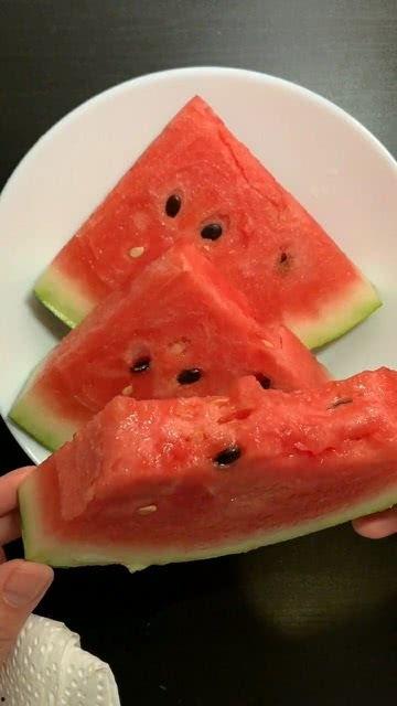 热门吃瓜特效,热门吃瓜特效，带你领略明星幕后风云