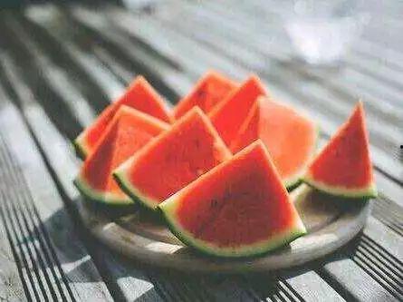 今日吃瓜热门,揭秘娱乐圈最新八卦风云